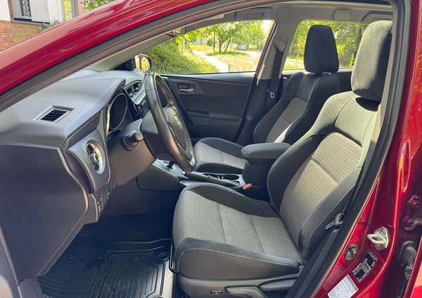 Toyota Auris cena 70900 przebieg: 134600, rok produkcji 2017 z Janów Lubelski małe 67